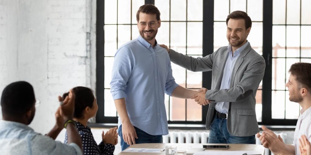 HR appraising the employee with recognition program